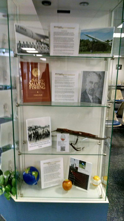 airport exhibit case